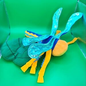 Vintage Dakin Dragonfly 8" Stuffed Plush Insect Detachable Leaf Iridesce…